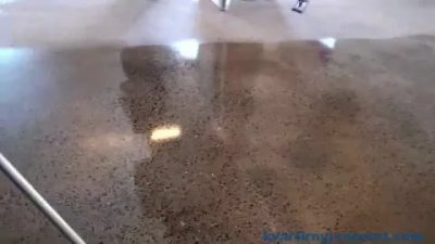 Как обработать бетонный пол жидким стеклом?