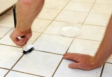 Как почистить плиточные швы на полу?