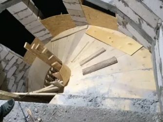Как сделать винтовую лестницу из бетона?