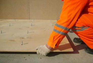 Как крепить ДСП к бетонному полу?