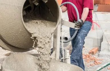 Как делать бетон в бетономешалке?