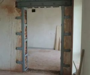 Как увеличить дверной проем в бетонной стене?