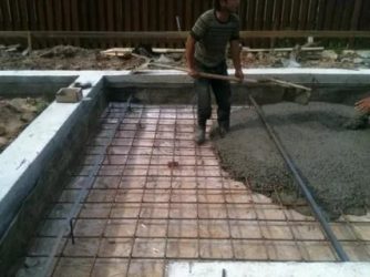 Как ровно залить бетонную плиту?