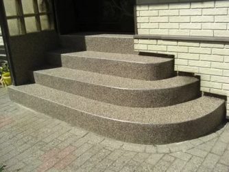 Чем отделать бетонную лестницу на улице?