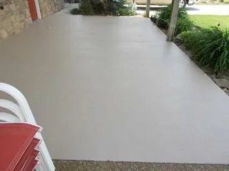 Чем покрасить бетонный пол на улице?