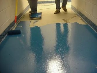 Какой краской покрасить бетонный пол?