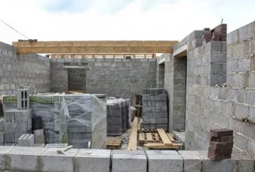 Какой керамзитобетонный блок выбрать для строительства дома?