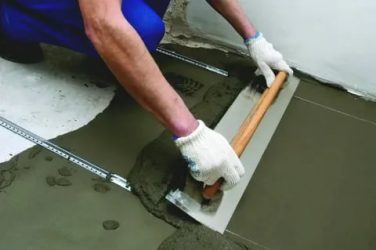 Как выровнять бетонную стяжку под ламинат?
