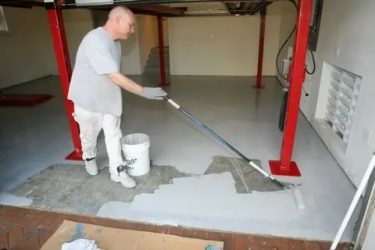 Как укрепить бетонный пол в гараже?