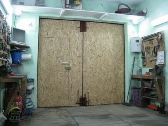 Как утеплить дверь гаража изнутри своими руками?