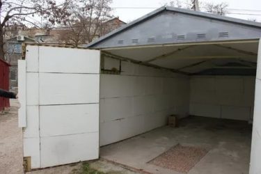 Как правильно утеплить железный гараж изнутри?