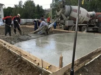 Сколько стоят бетонные работы вручную?