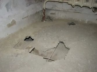 Чем заделать дыру в полу из бетона?