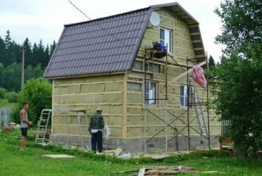 Монтаж сайдинга на деревянный дом с утеплением