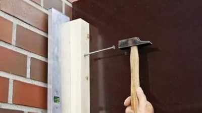 Как крепить деревянный брус к бетонной стене?