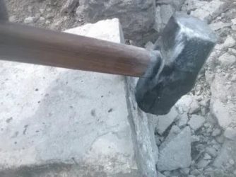 Как распилить бетонный столб с арматурой?