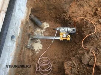 Как сделать отверстие в фундаменте под канализацию?