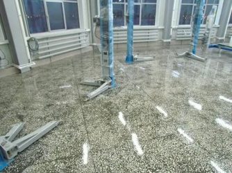 Лак для покрытия бетонного пола