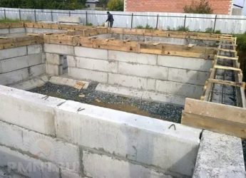 Фундамент из бетонных блоков плюсы и минусы