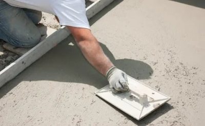 Как зажелезнить бетонный пол цементом?