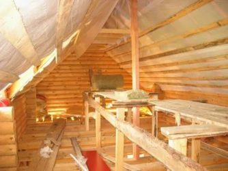 Утепление крыши в деревянном доме изнутри