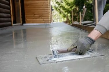 Как правильно зажелезнить бетонный пол?