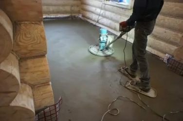 Как залить бетонный пол в деревянном доме?